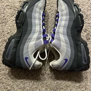 Nike Air Max 95 No Sew 511306-051 Anthracite/Pure Purple-Cool Grey-Wolf size 9.5